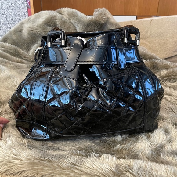 Burberry belted shoulder bag - Picture 4 of 8